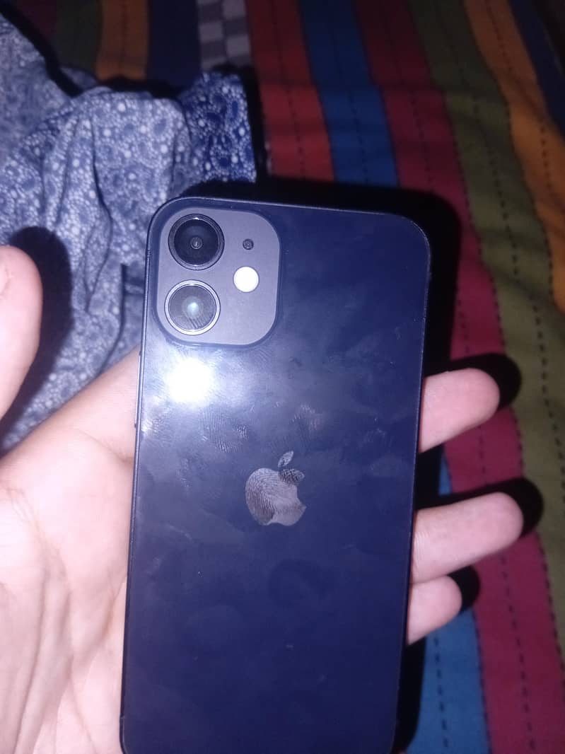 Apple iPhone 12 mini 0