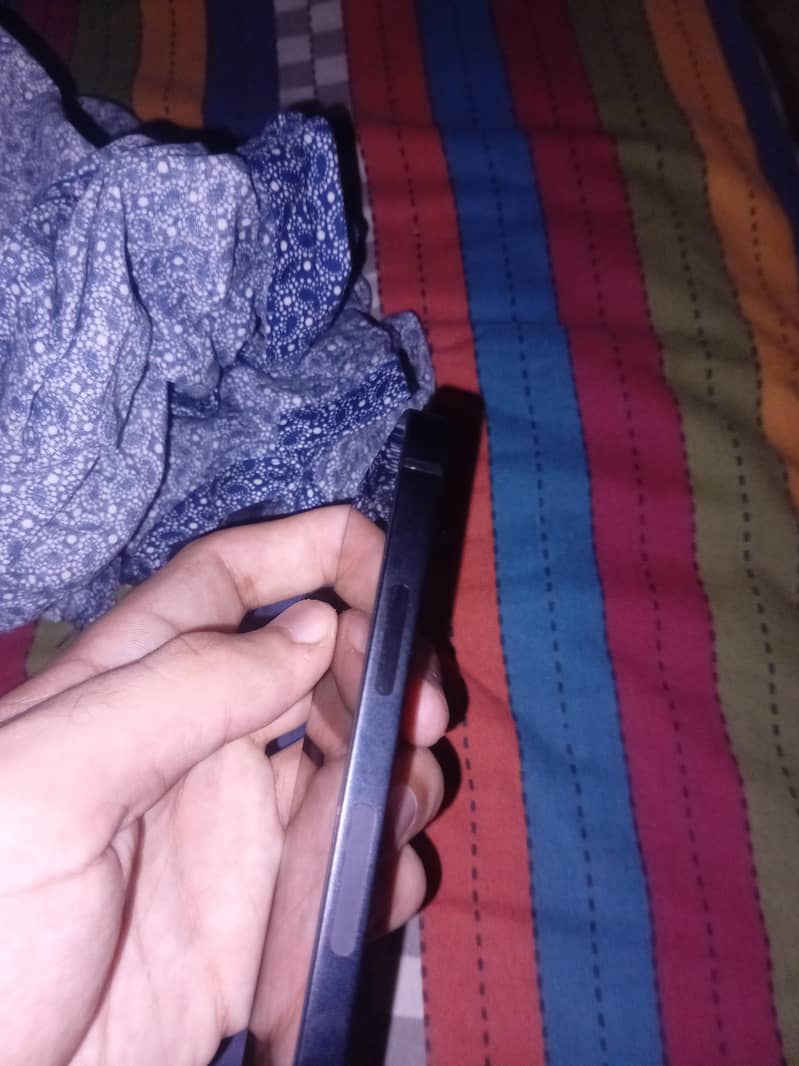Apple iPhone 12 mini 4