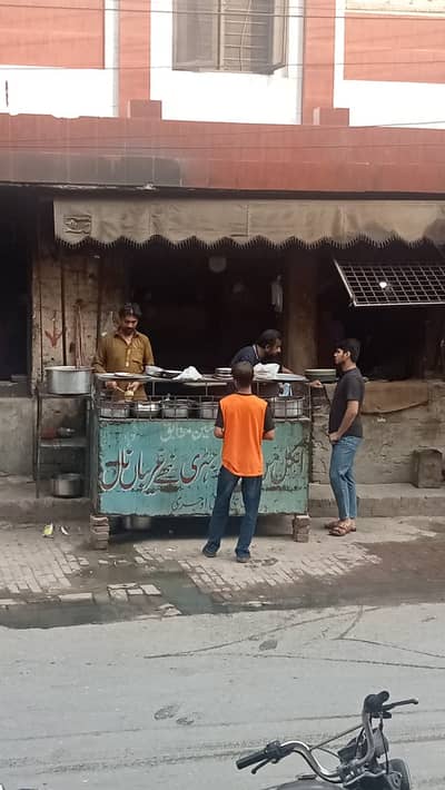 Uncle Maan Ki Daal – Famous 48-Year-Old Restaurant/Dhaba
