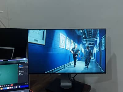 Frameless 24" Dell InfinityEdge U2417H Display Screen