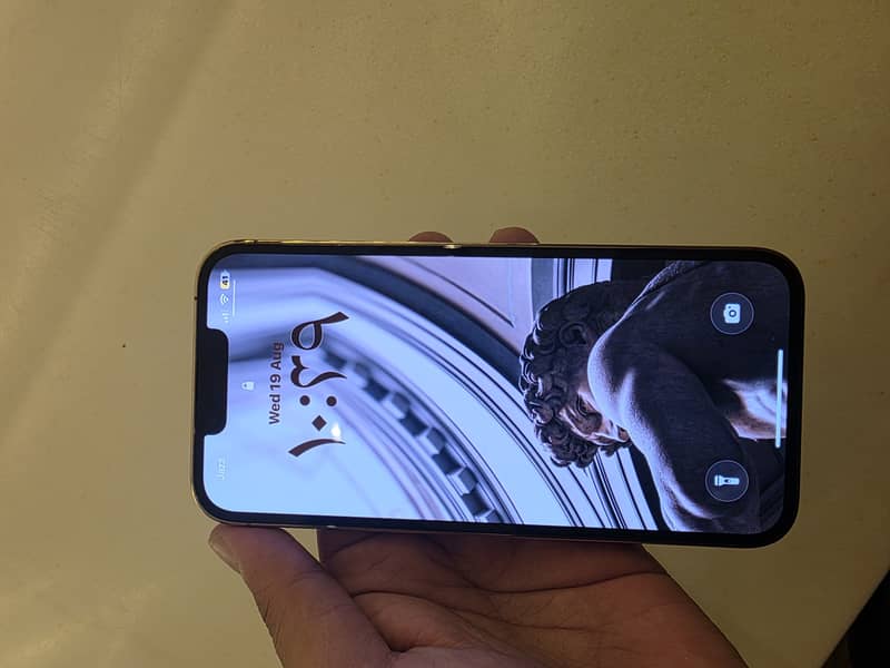 Apple iPhone 13 Pro 1