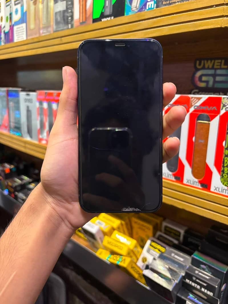 Apple iPhone 12 2