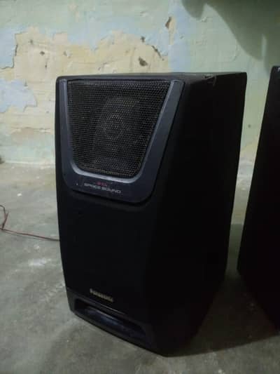 I am selling my Panasonic speakers