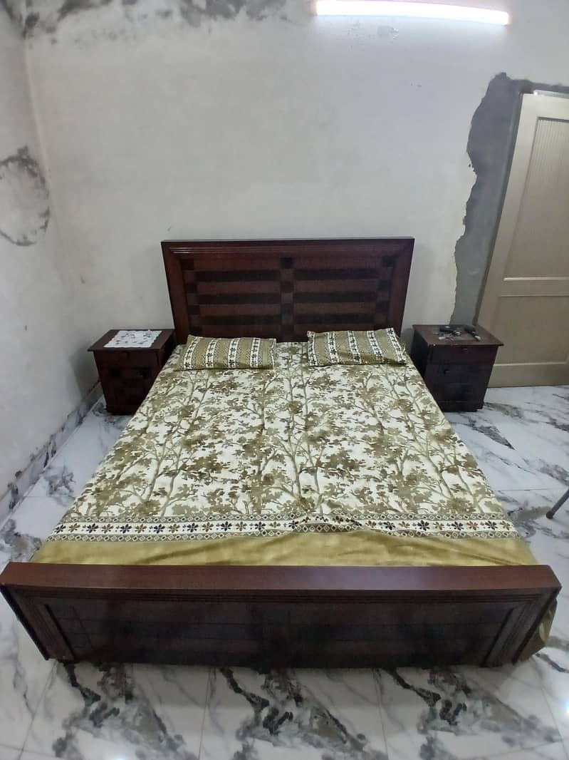 Double Bed 0