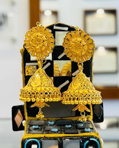 Gold earrings