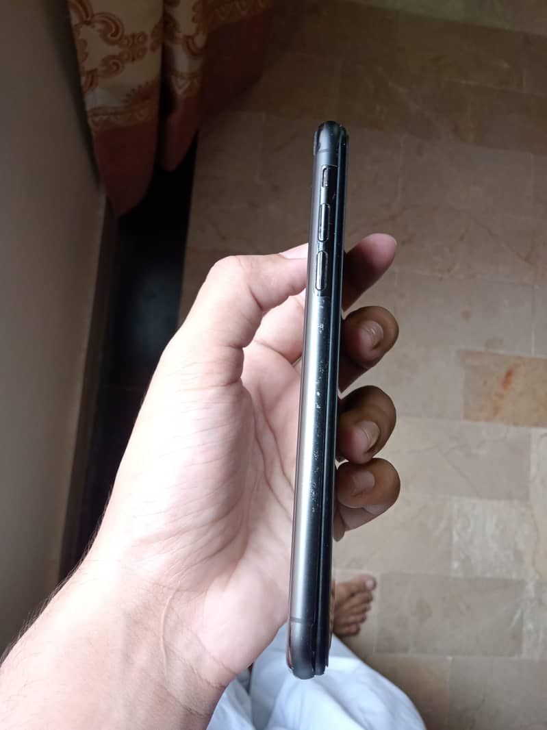 Apple iPhone X 3