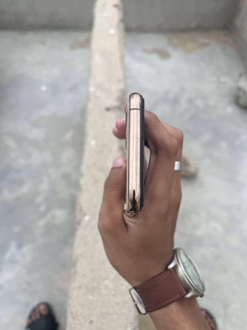 Apple iPhone 11 Pro 5