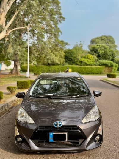 Toyota Aqua 2015
