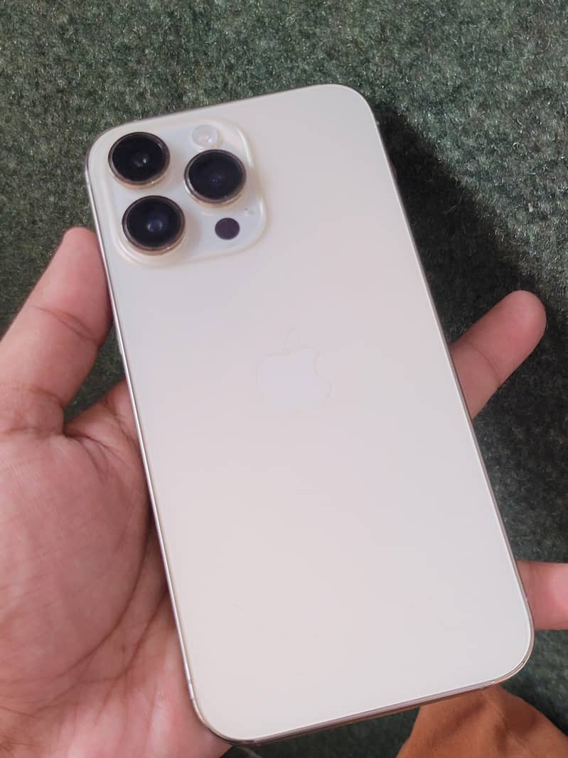 Apple iPhone 14 Pro Max 8