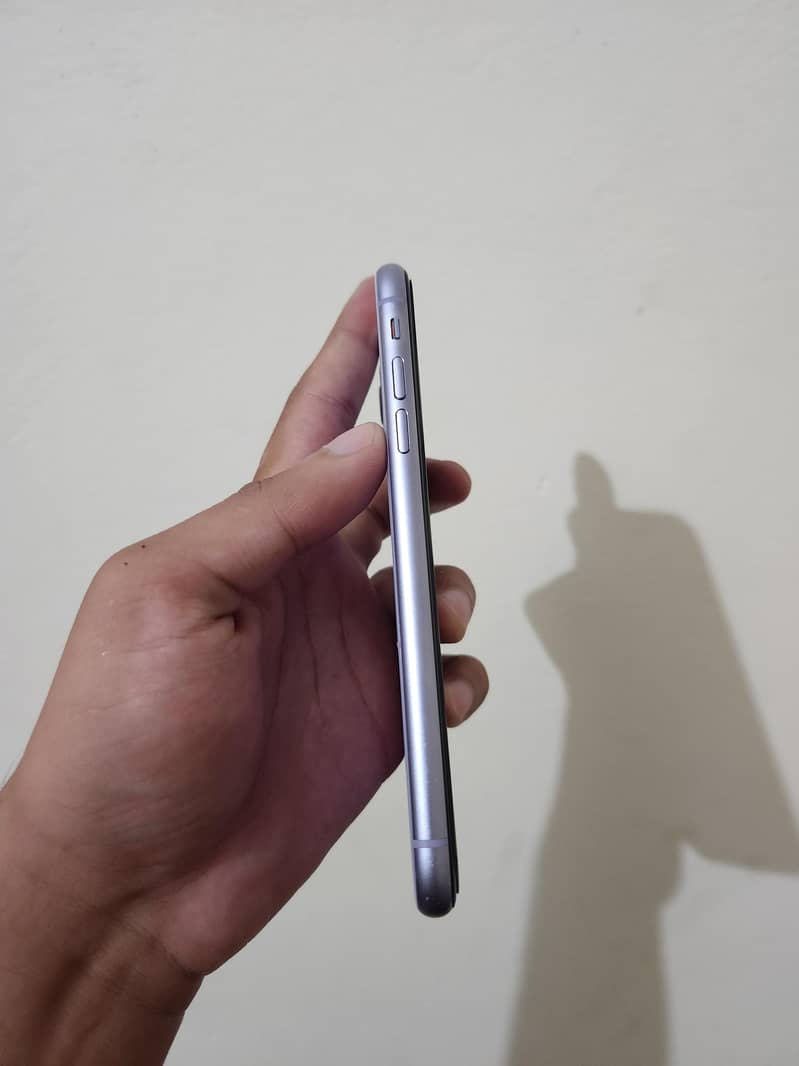 Apple iPhone 11 5