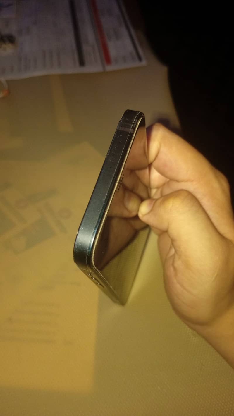 Apple iPhone 12 0