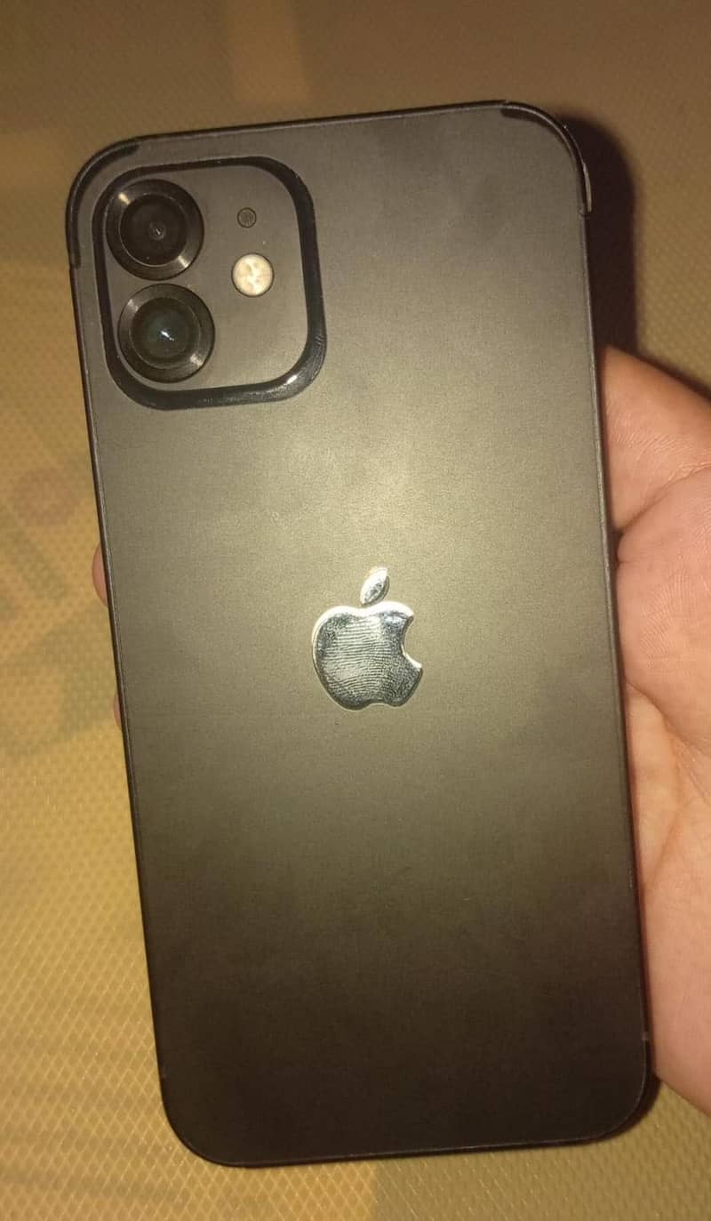 Apple iPhone 12 3