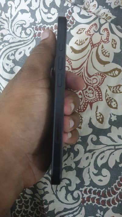 Apple iPhone 16 jv