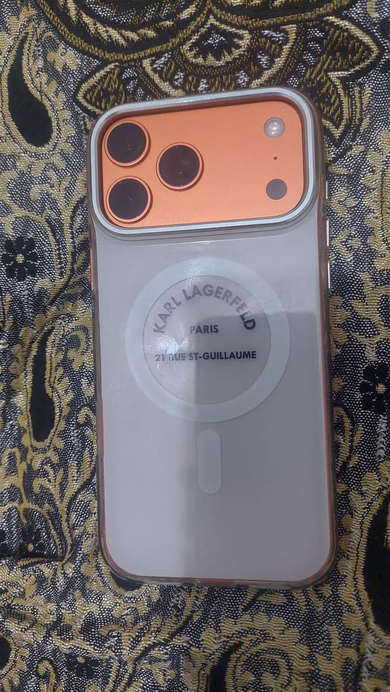 Apple iPhone 17 Pro Max 3