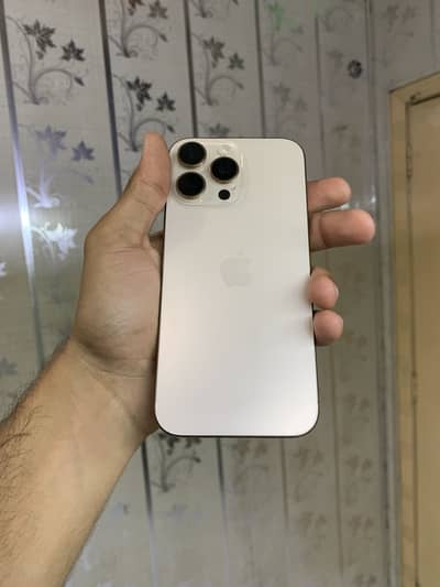 Apple iPhone 16 Pro Max