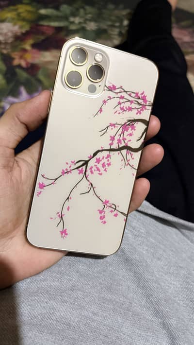 Apple iPhone 12 Pro Golden