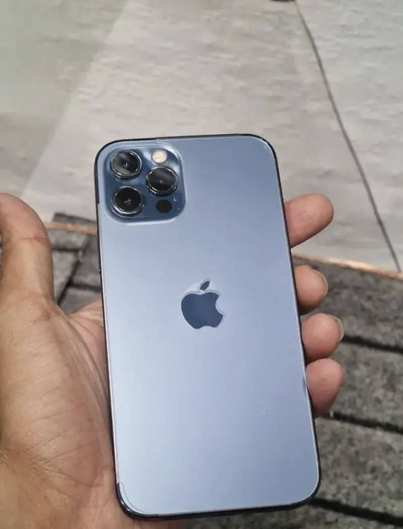 Apple iPhone 12 Pro 2