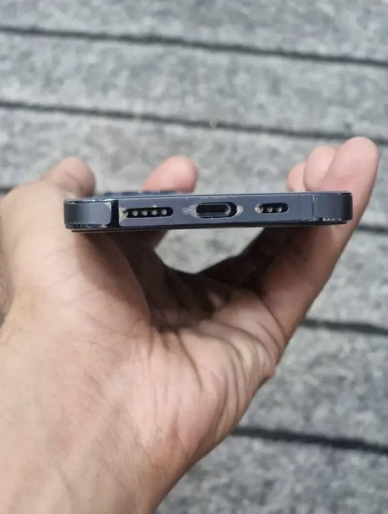 Apple iPhone 12 Pro 3