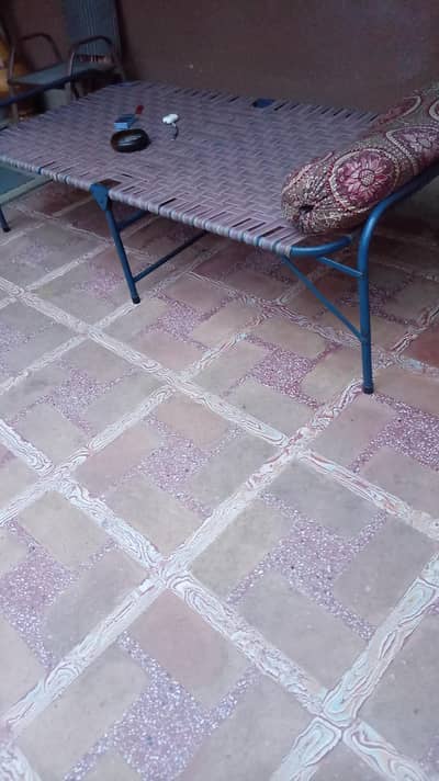 Iron rot folding charpai
