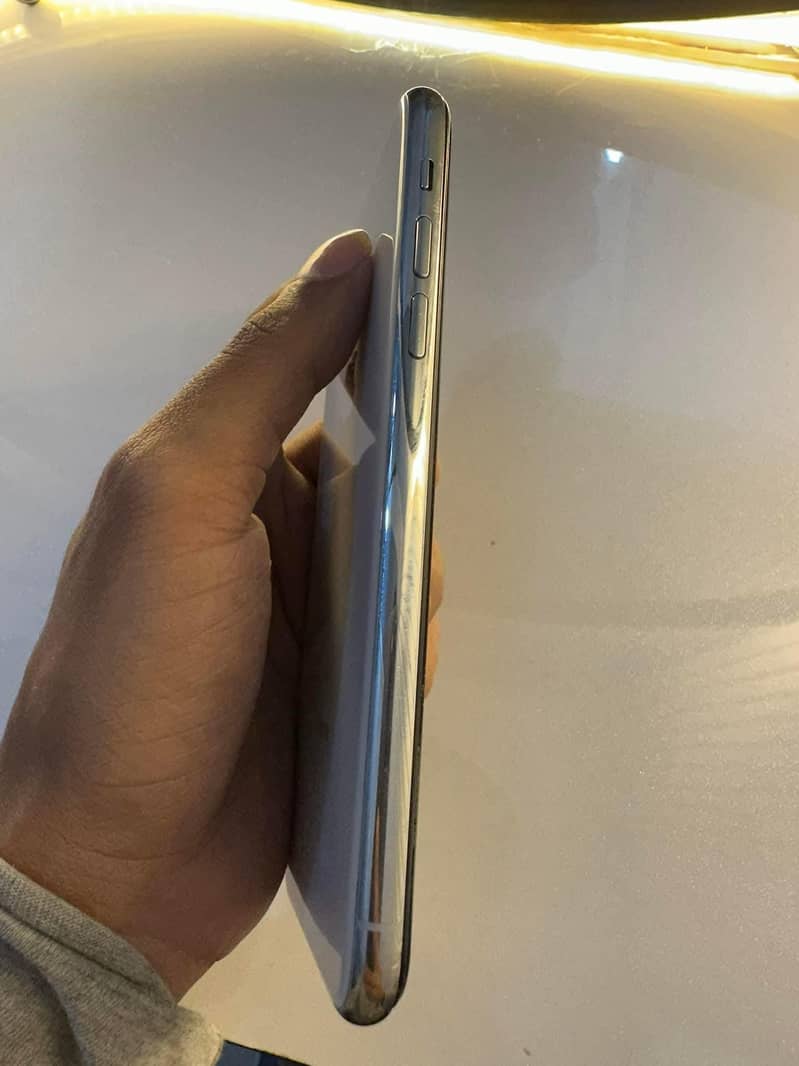 Apple iPhone X 1