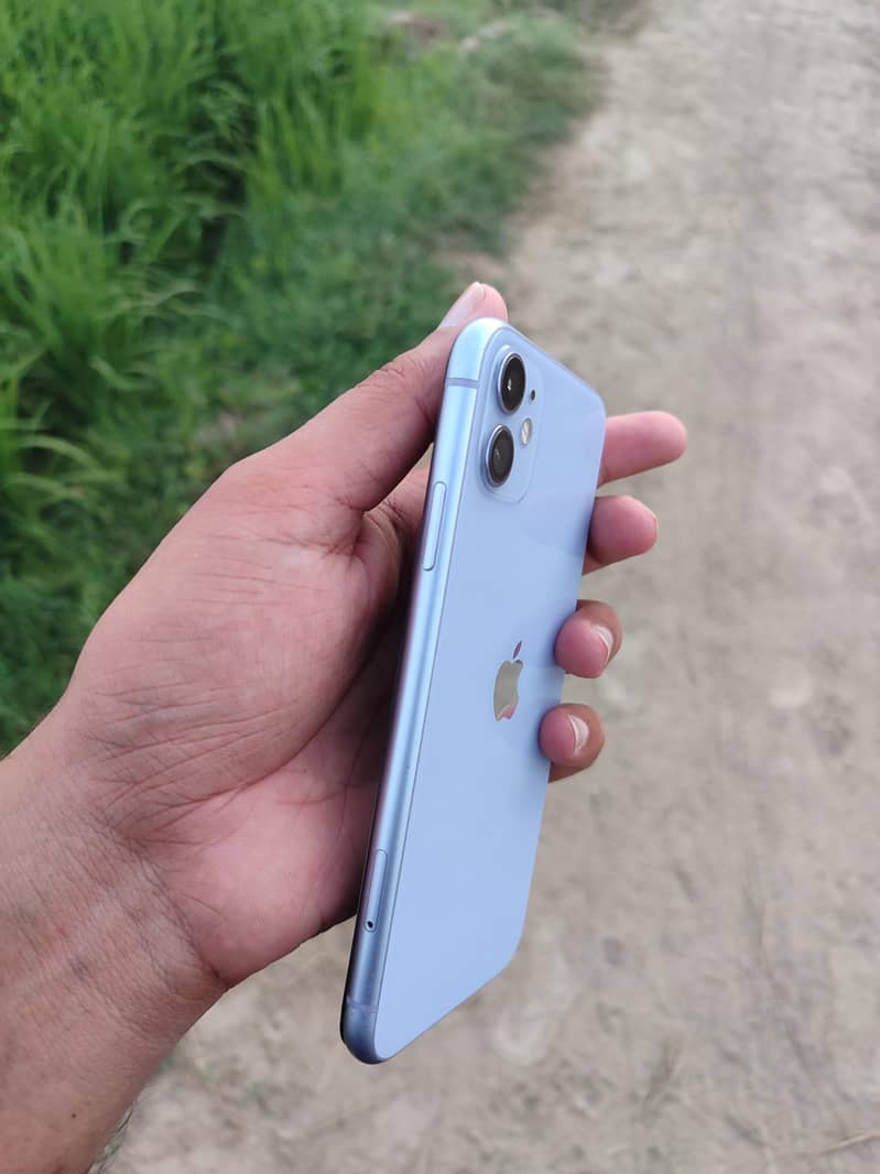 Apple iPhone 11 2