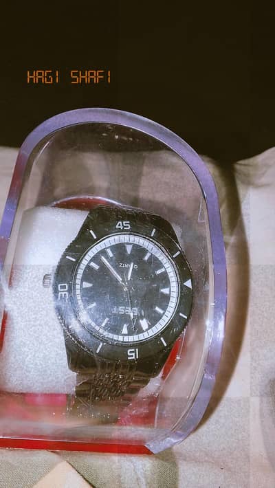New Brand Boys Fashion Quartz Watch with Soft Strap
