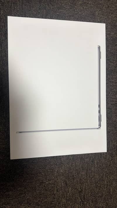 fresh macbook air m2 japan. imported