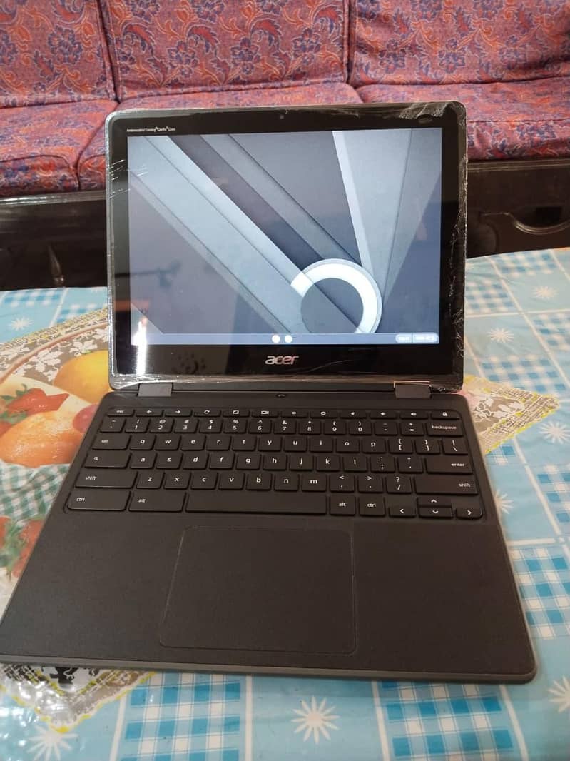 Acer   CB 0