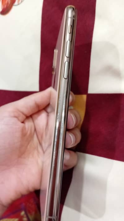 Apple iPhone XS