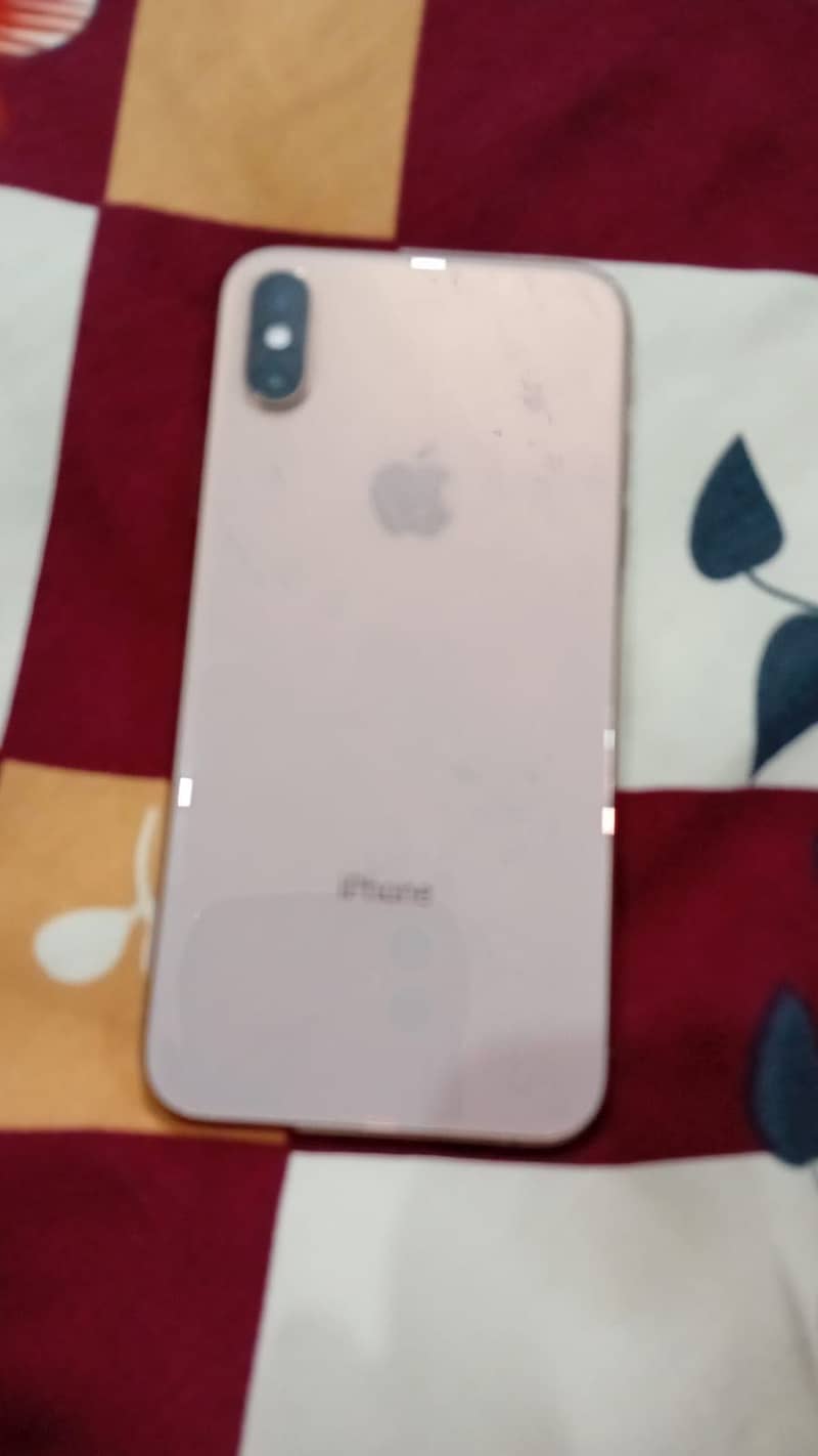 Apple iPhone XS 4