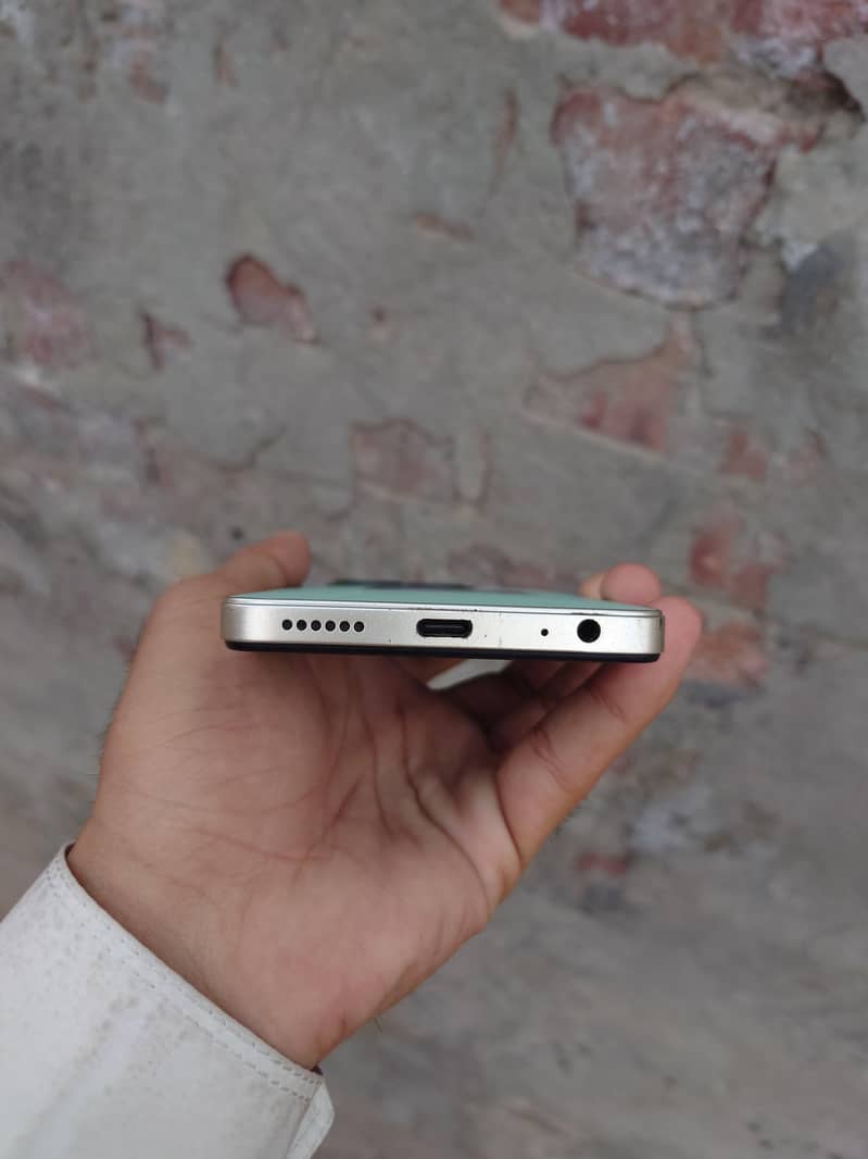 Tecno Spark 20C 3