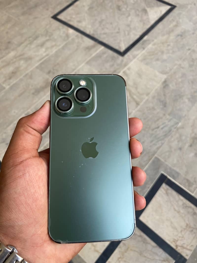 Apple iPhone 13 Pro 1