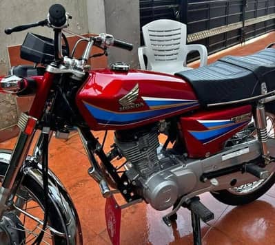 call WhatsApp 03291036893 Honda bike for sale