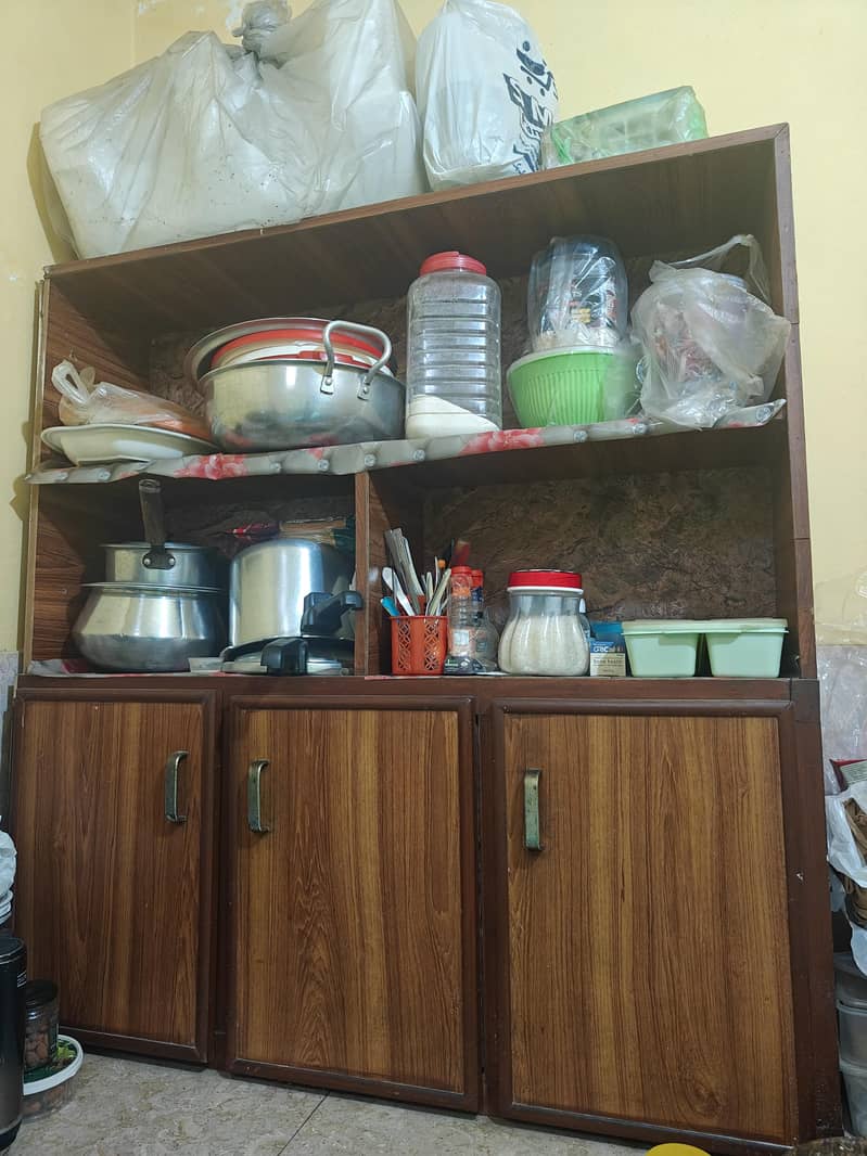 kitchen wardrobe 0