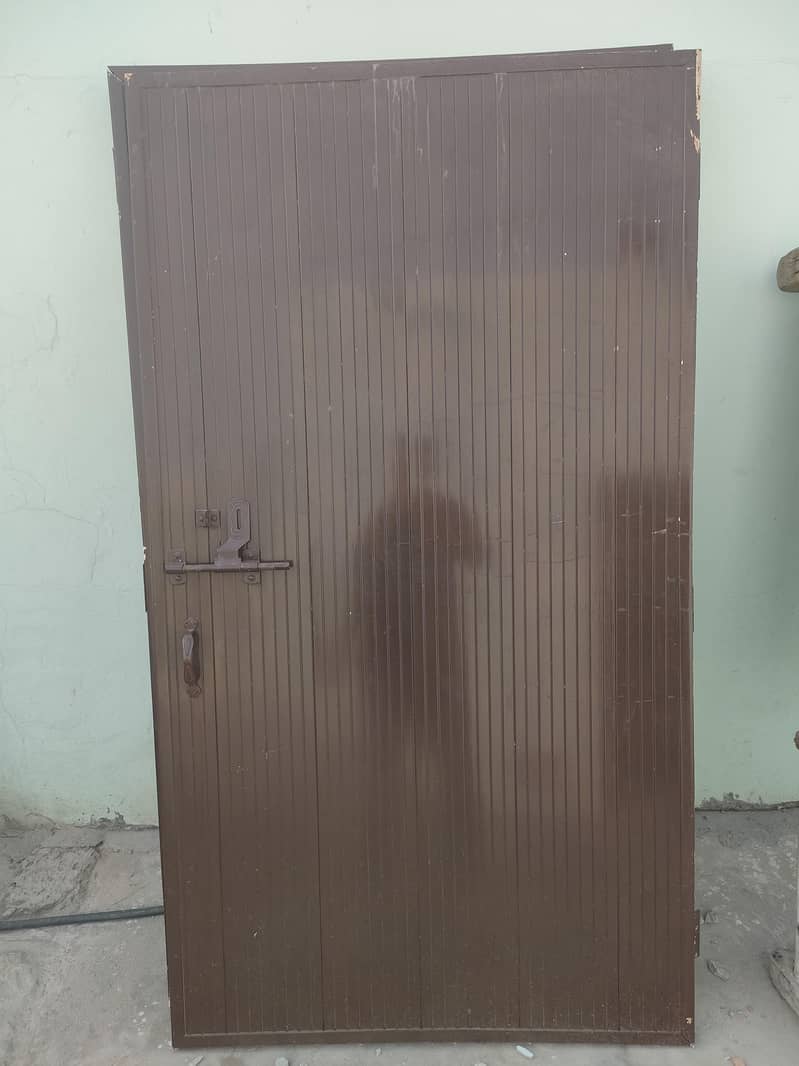 plastic door 0