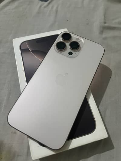 Apple iPhone 16 Pro Max