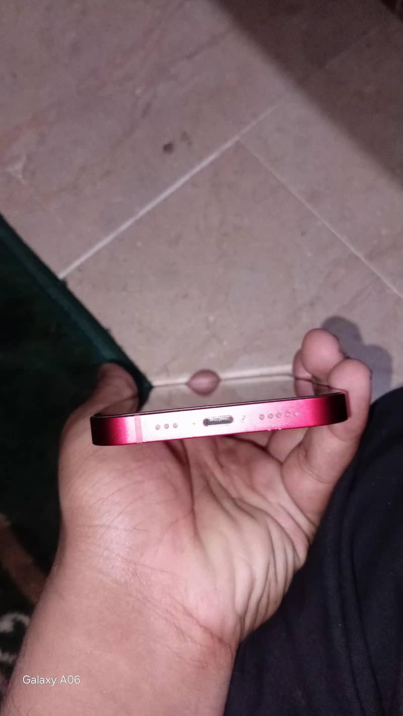 Apple iPhone 13 3