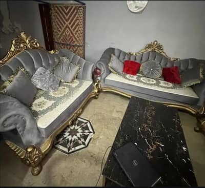 7 seater sofa with center table