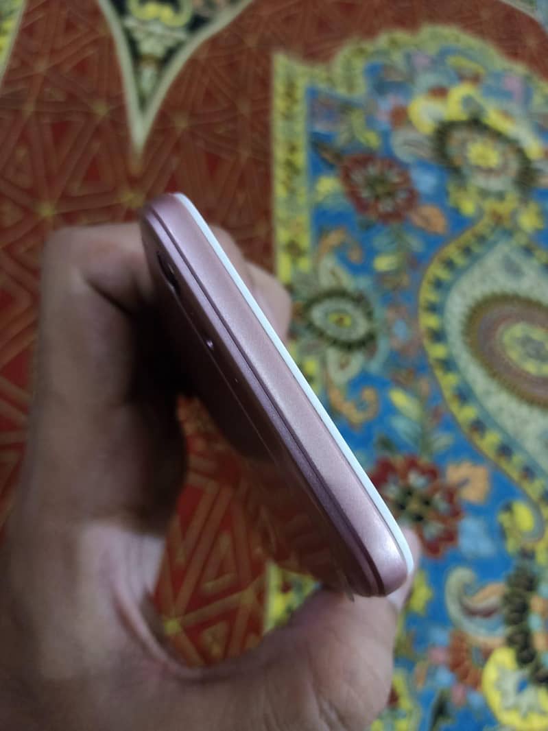 OPPO A57 5