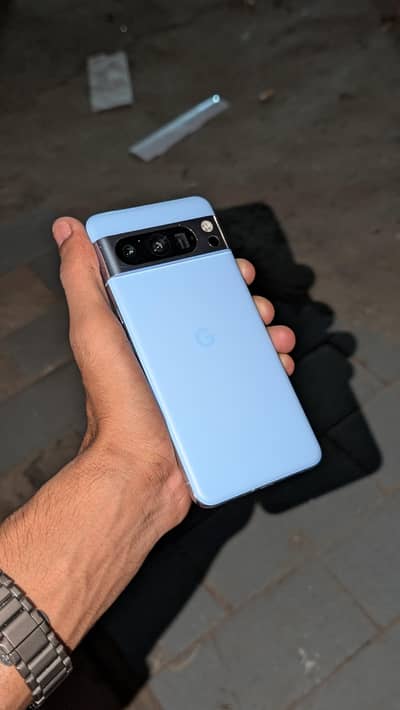 Google Pixel 8 Pro