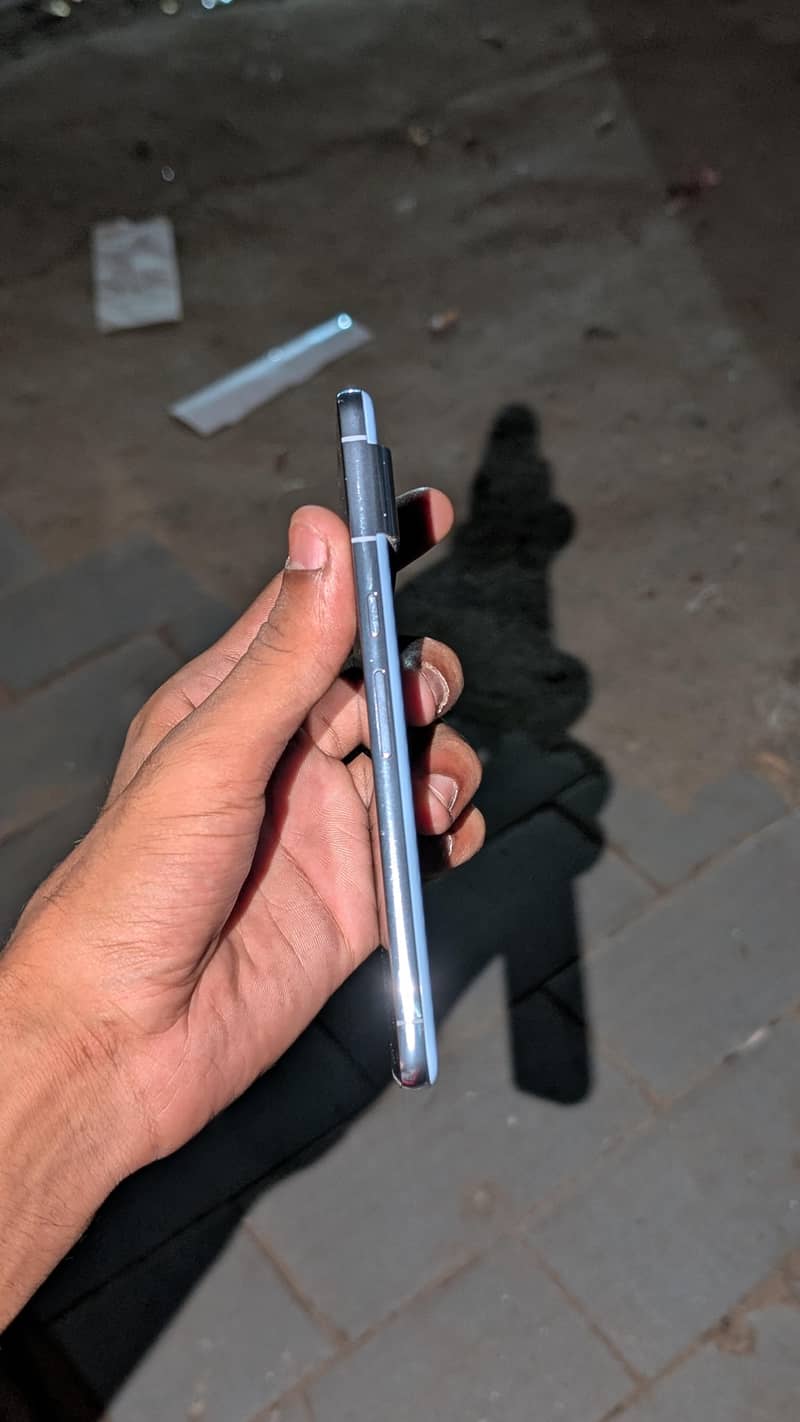 Google Pixel 8 Pro 4