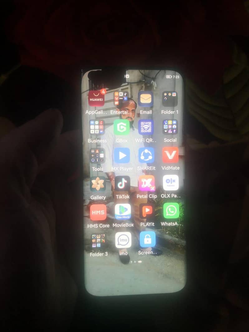 03127830652 6