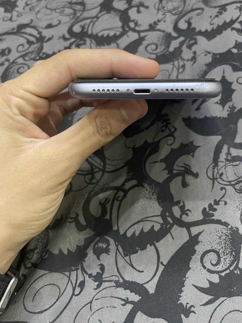 Apple iPhone 11 1