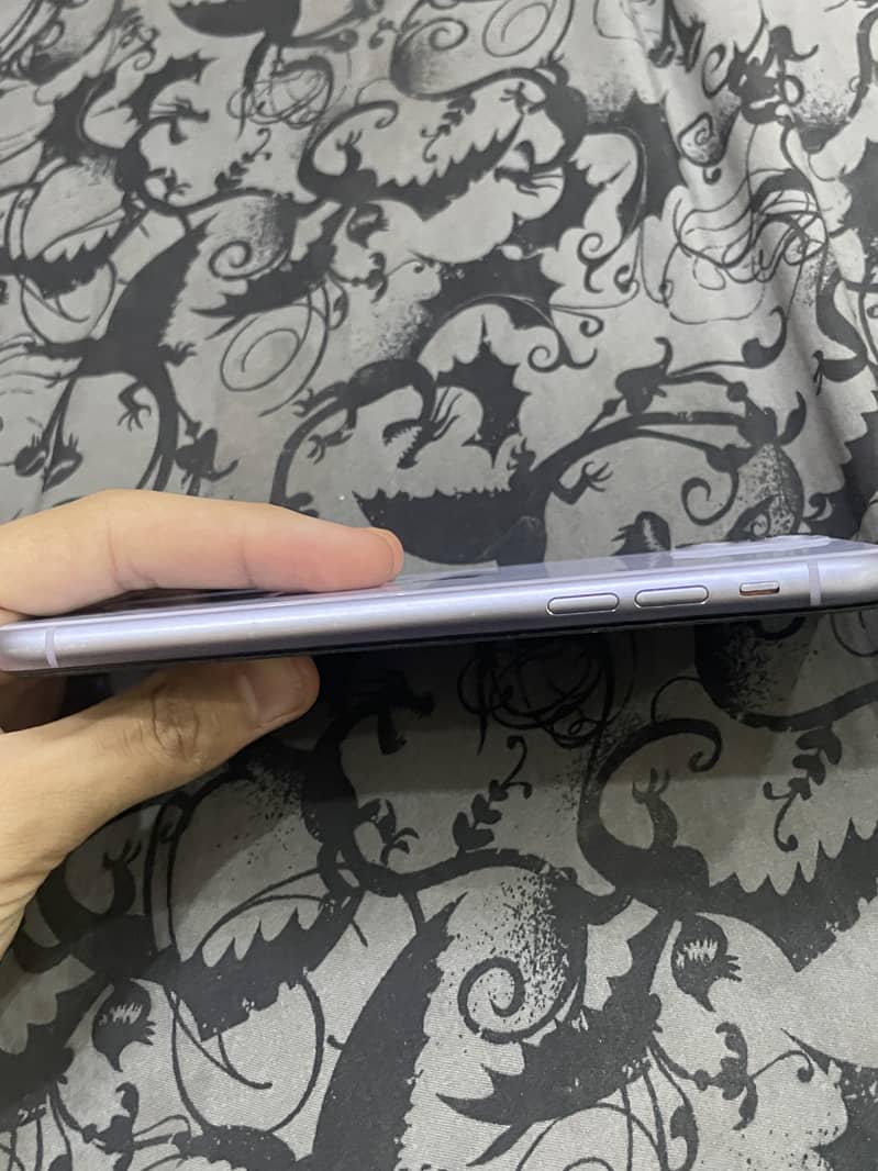Apple iPhone 11 2