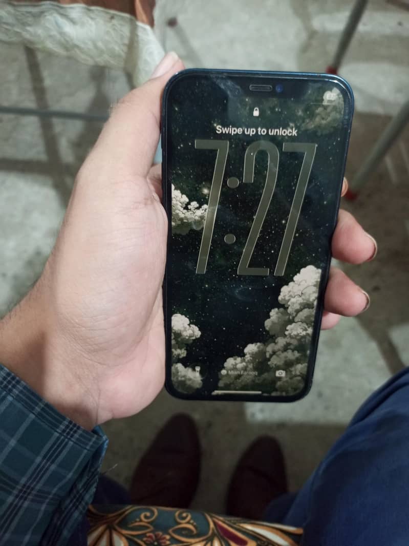 Apple iPhone 12 1