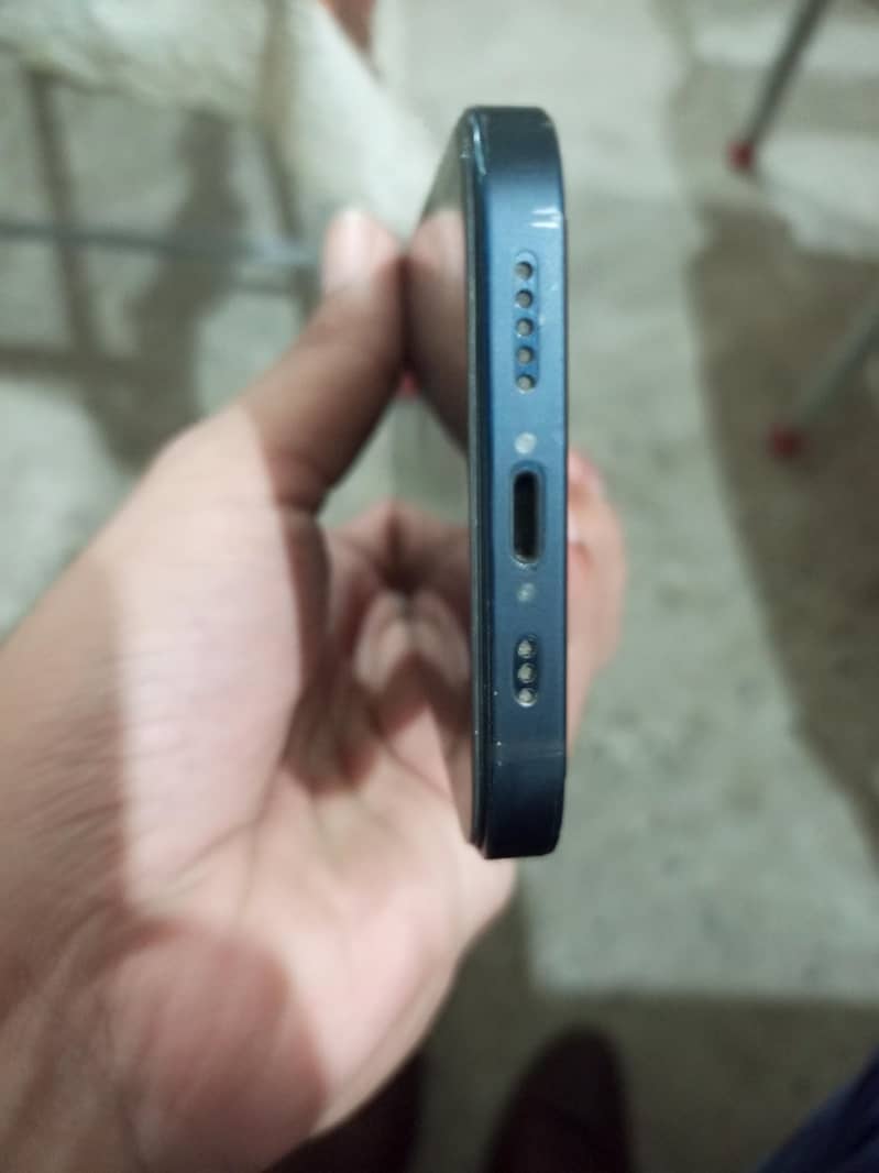 Apple iPhone 12 2