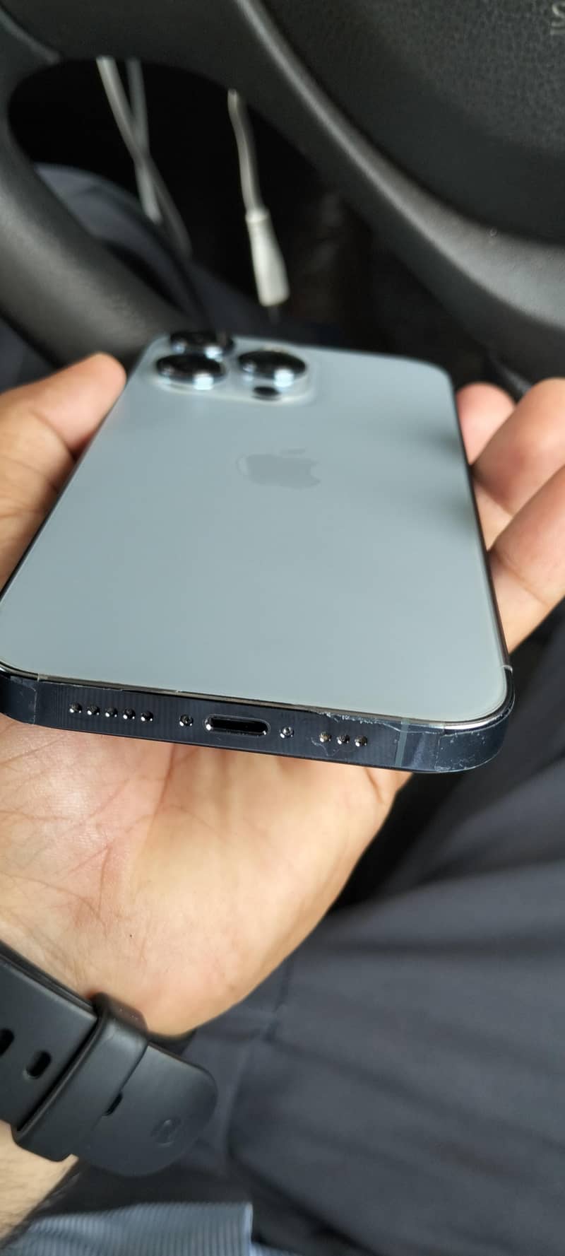 Apple iPhone 13 Pro 3