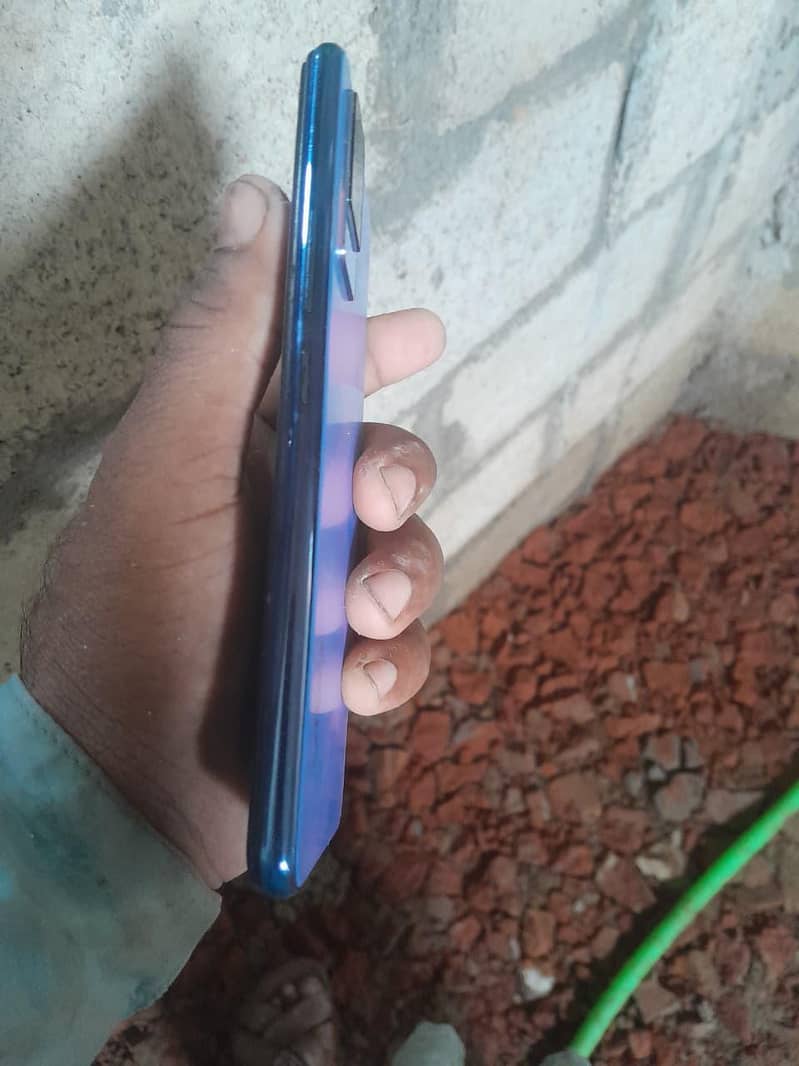 vivo v21e 4