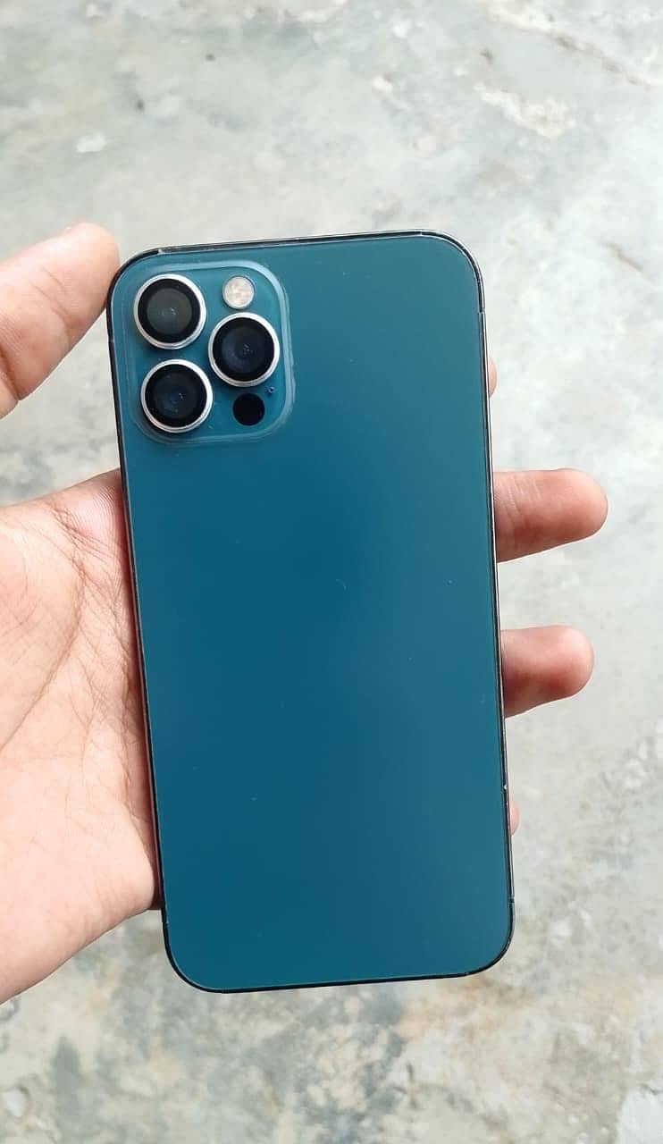Apple iPhone 12 Pro 1