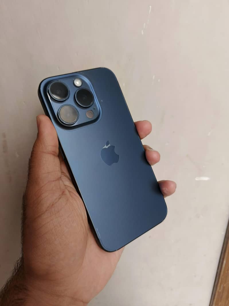 Apple iPhone 15 Pro 1